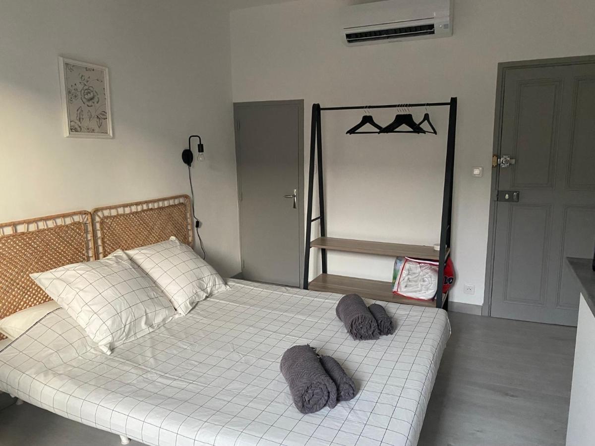 Le Studio En Provence Saint Didier  外观 照片